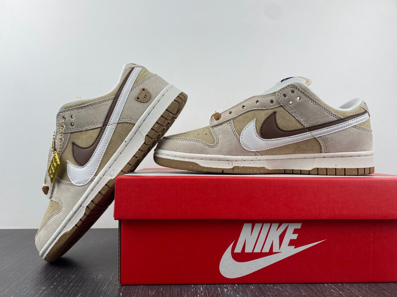 NIKE Dunk Low DO9457-100